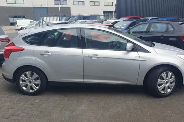Ford Focus (2012) thumbnail 2