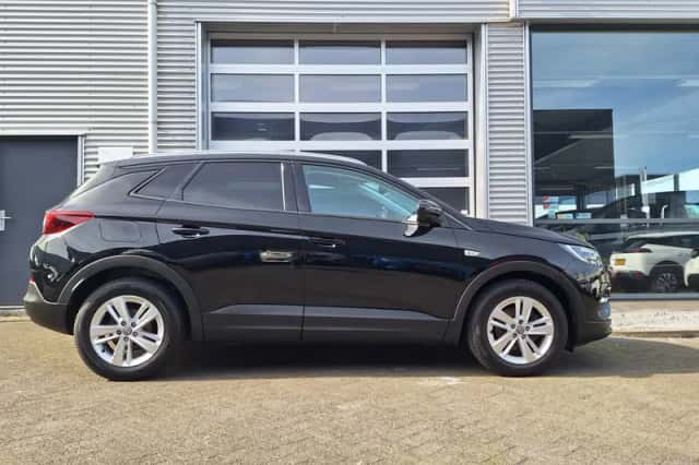 Opel Grandland (2019) thumbnail 6