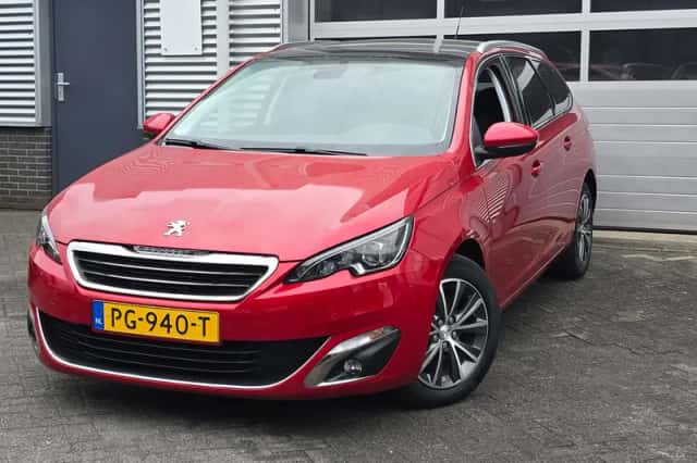 Peugeot 308 (2017) thumbnail 1