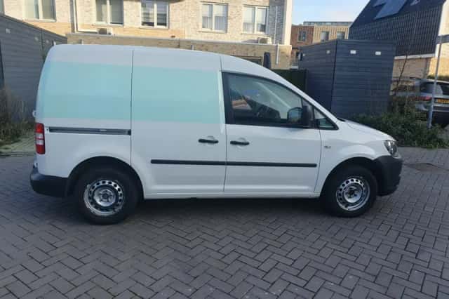Volkswagen Caddy (2015) thumbnail 4