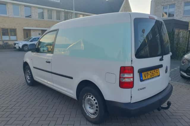 Volkswagen Caddy (2015) thumbnail 5
