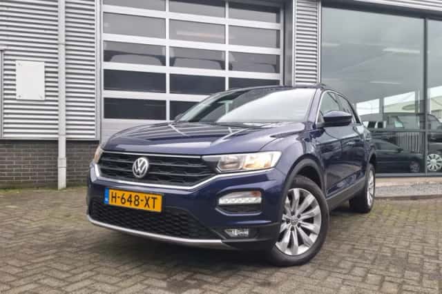 Volkswagen T-Roc (2020) thumbnail 4