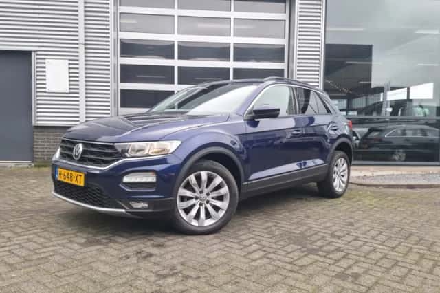Volkswagen T-Roc (2020) thumbnail 5
