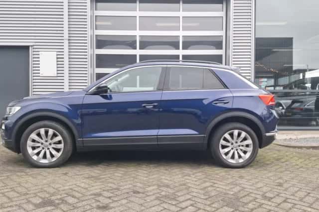 Volkswagen T-Roc (2020) thumbnail 6