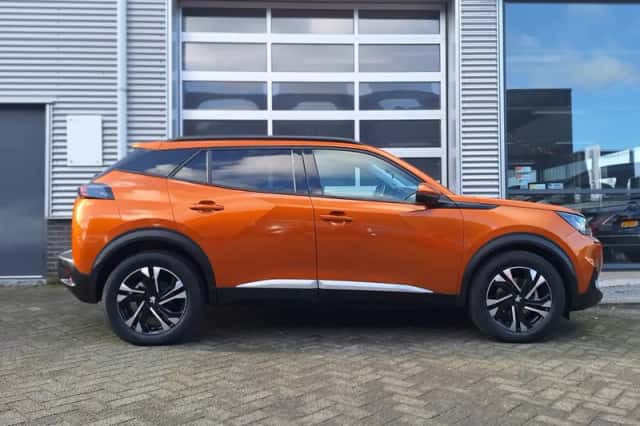 Peugeot 2008 (2021) thumbnail 6