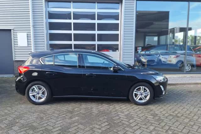 Ford Focus (2019) thumbnail 4