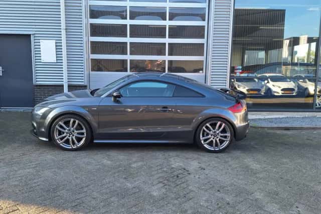 Audi TT (2013) thumbnail 4