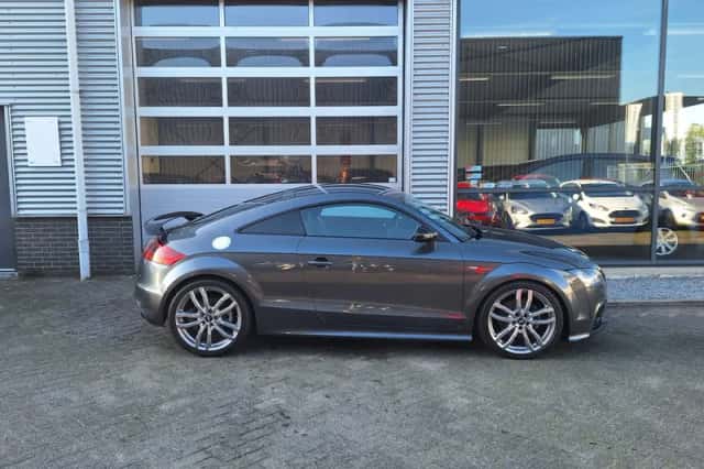 Audi TT (2013) thumbnail 6