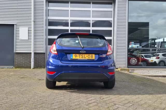 Ford Fiesta (2014) thumbnail 6