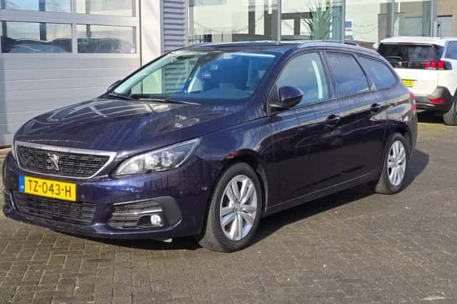 Peugeot 308 (2019) thumbnail 2