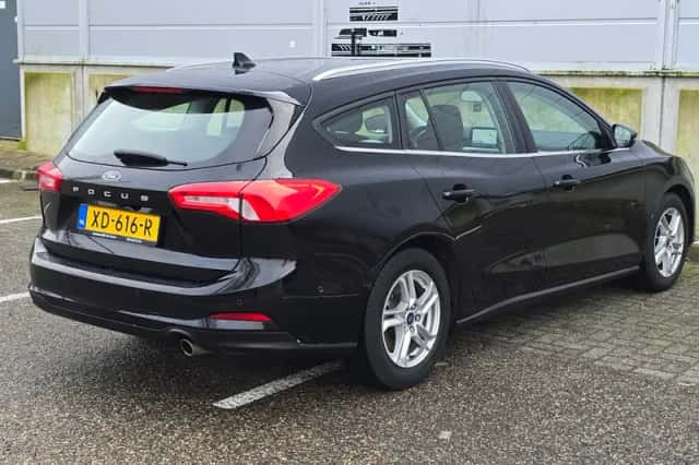 Ford Focus (2018) thumbnail 3