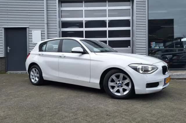 BMW 1-Serie (2013) thumbnail 2