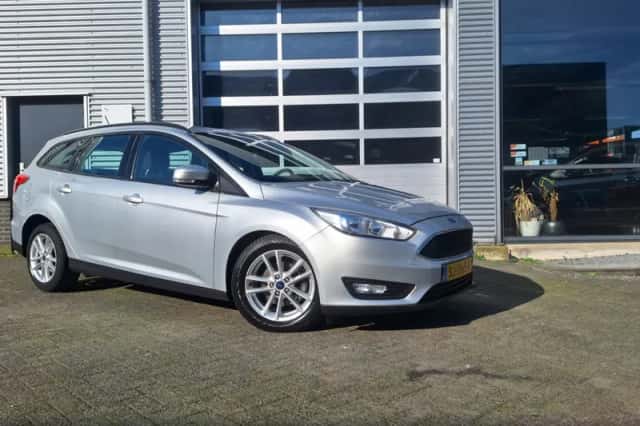 Ford Focus (2018) thumbnail 1