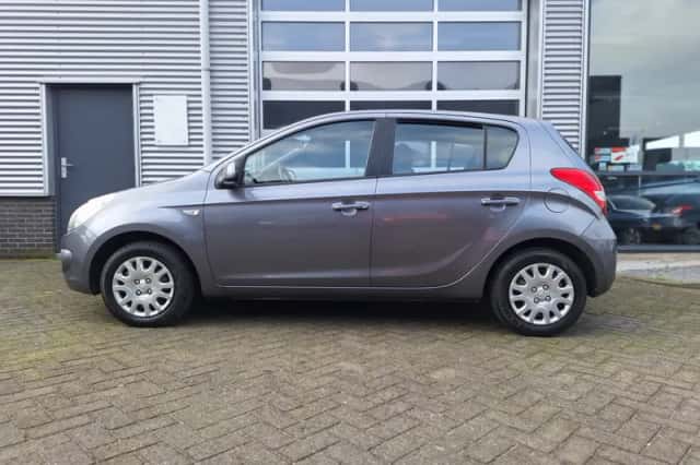 Hyundai i20 (2009) thumbnail 6