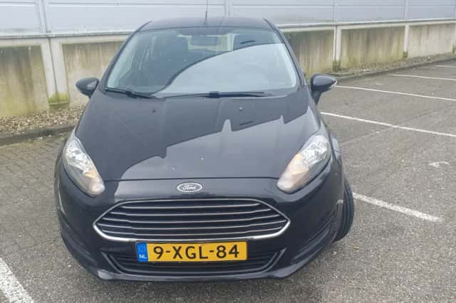 Ford Fiesta (2014) thumbnail 3