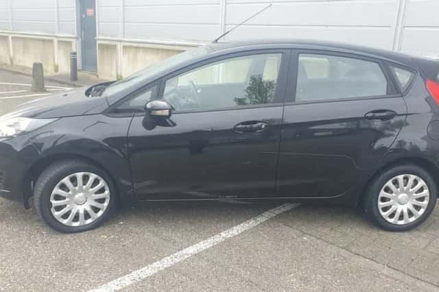 Ford Fiesta (2014) thumbnail 4