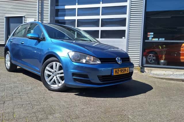 Volkswagen Golf (2013) thumbnail 1
