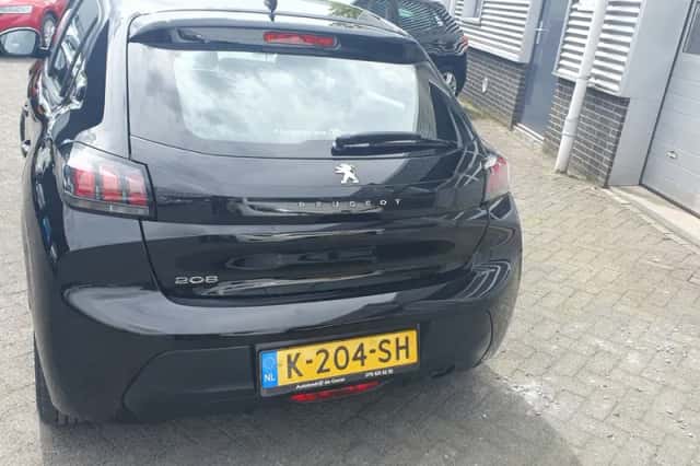 Peugeot 208 (2021) thumbnail 5