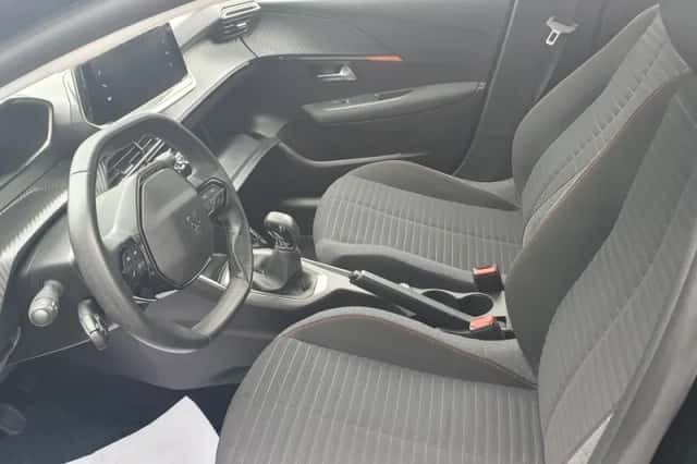Peugeot 208 (2021) thumbnail 6
