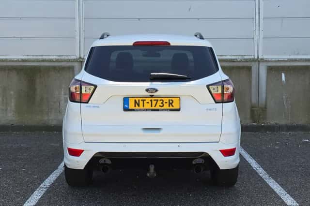 Ford Kuga (2017) thumbnail 6