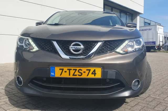 Nissan Qashqai (2014) thumbnail 3