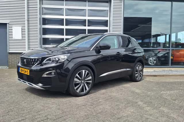 Peugeot 3008 (2019) thumbnail 4