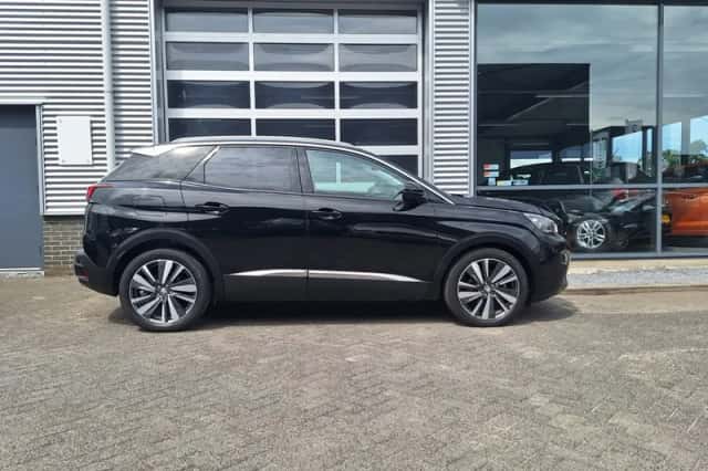 Peugeot 3008 (2019) thumbnail 6