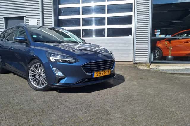 Ford Focus (2019) thumbnail 1