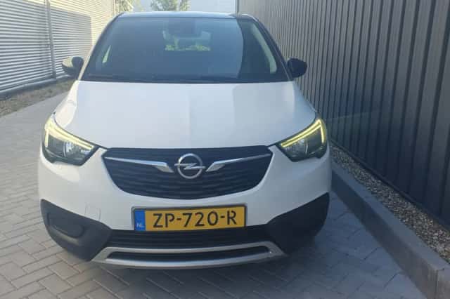 Opel Crossland (2019) thumbnail 3