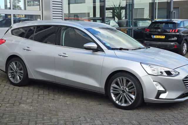 Ford Focus (2018) thumbnail 4