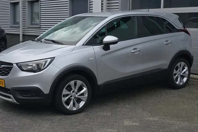 Opel Crossland (2019) thumbnail 3