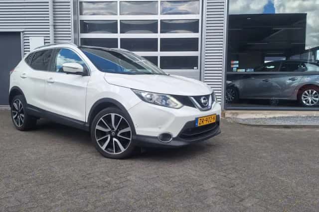 Nissan Qashqai (2014) thumbnail 2