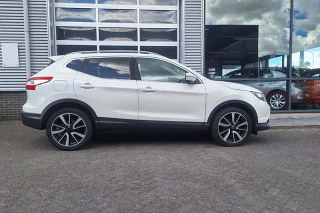 Nissan Qashqai (2014) thumbnail 6