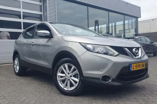 Nissan Qashqai (2017) thumbnail 1