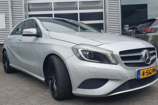 Mercedes-Benz A-Klasse (2013) thumbnail 1