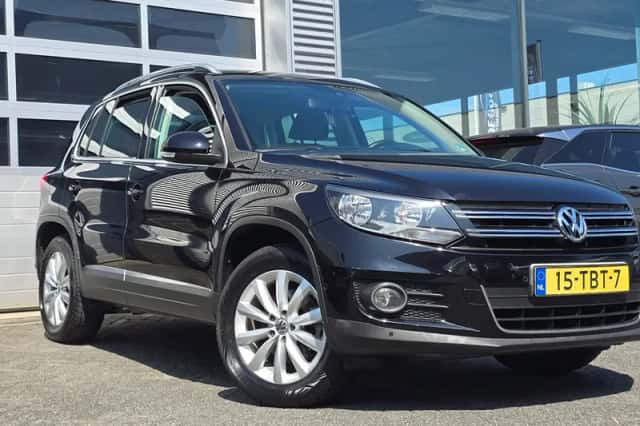 Volkswagen Tiguan (2012) thumbnail 1