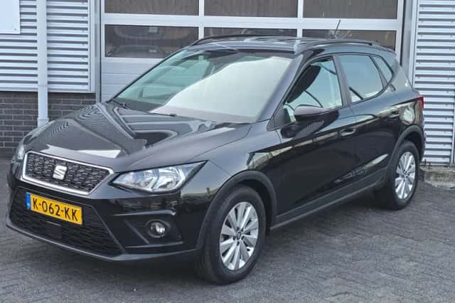 SEAT Arona (2021) thumbnail 1