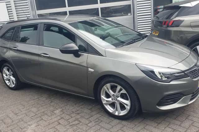 Opel Astra (2020) thumbnail 1
