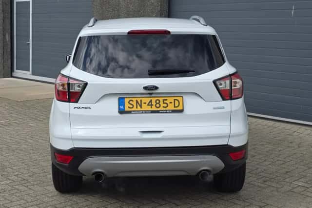 Ford Kuga (2018) thumbnail 6