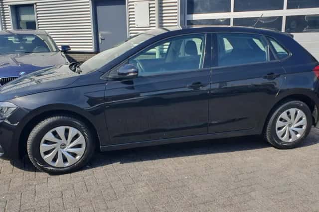 Volkswagen Polo (2021) thumbnail 2
