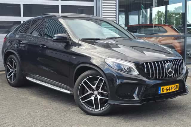 Mercedes-Benz GLE-Klasse (2016) thumbnail 1
