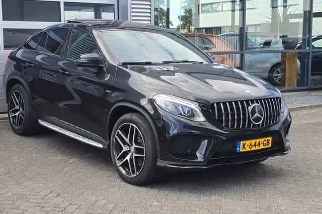 Mercedes-Benz GLE-Klasse (2016) thumbnail 2
