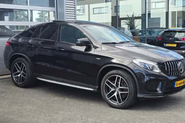 Mercedes-Benz GLE-Klasse (2016) thumbnail 3