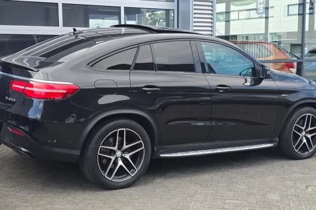Mercedes-Benz GLE-Klasse (2016) thumbnail 5