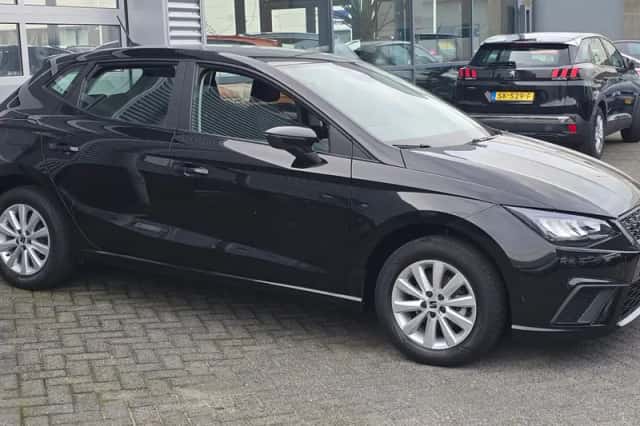 SEAT Ibiza (2023) thumbnail 1