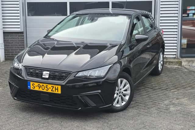 SEAT Ibiza (2023) thumbnail 3