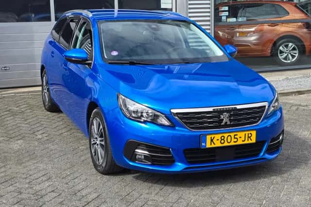 Peugeot 308 (2021) thumbnail 5
