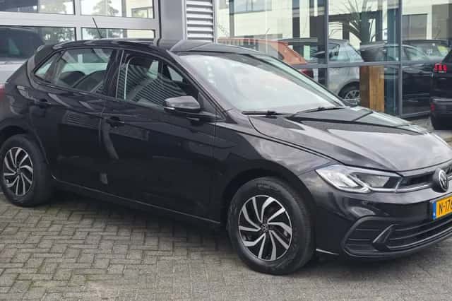 Volkswagen Polo (2021) thumbnail 4