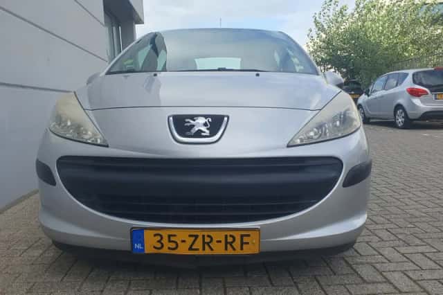 Peugeot 207 (2008) thumbnail 3