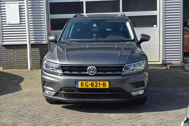Volkswagen Tiguan (2016) thumbnail 5